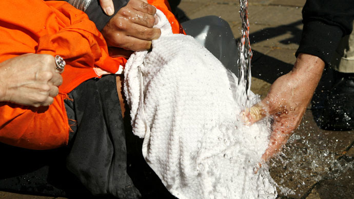 Senate votes to ban waterboarding and other forms of torture