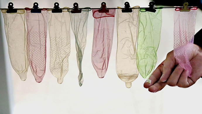 ​True colors! Condom that changes color on contact with STIs invented by teens