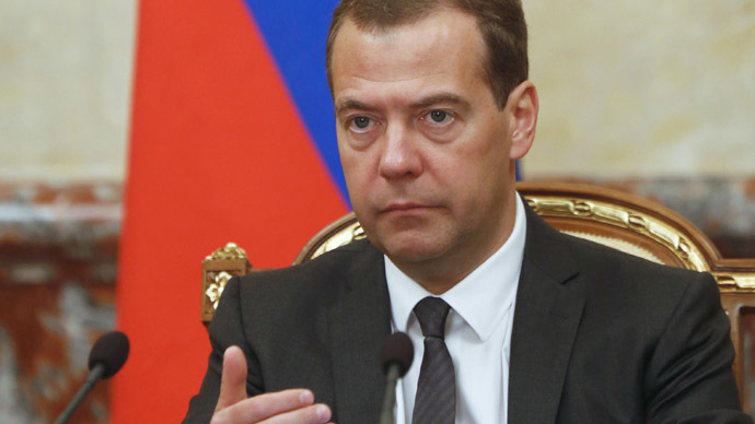 Medvedev signs food embargo extension until August 2016