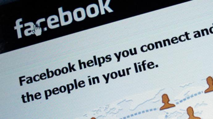 Facebook 1Q profit down ahead of IPO