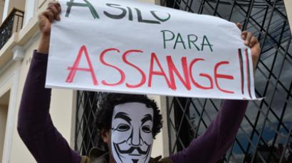 Assange's $4.5-million lockdown: UK police spending huge sums on 24-hour patrol