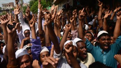 4 killed, 600 injured as Bangladesh protests turn violent
