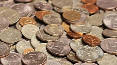 Insurance company pays $21k in coins to elderly man with a hernia