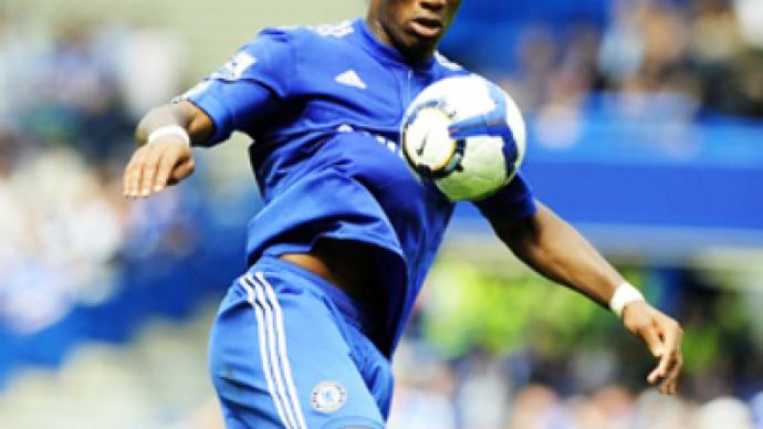 Drogba brace saves Chelsea season debut