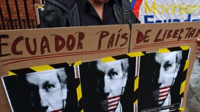 UK threatens to 'assault' Ecuadorian Embassy to arrest Assange