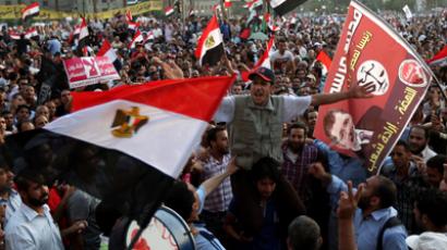 Egyptian court rules army cannot arrest civilians