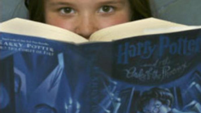 Fake Harry Potter hits popularity record (The Times of India)