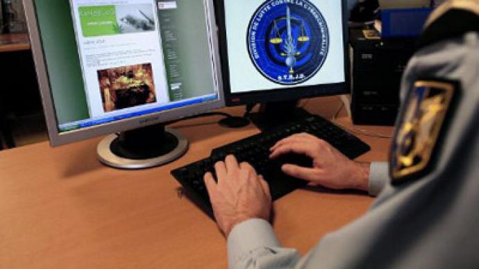 Facebook Backdoor Interception: FBI wants P2P and social media wiretap-friendly