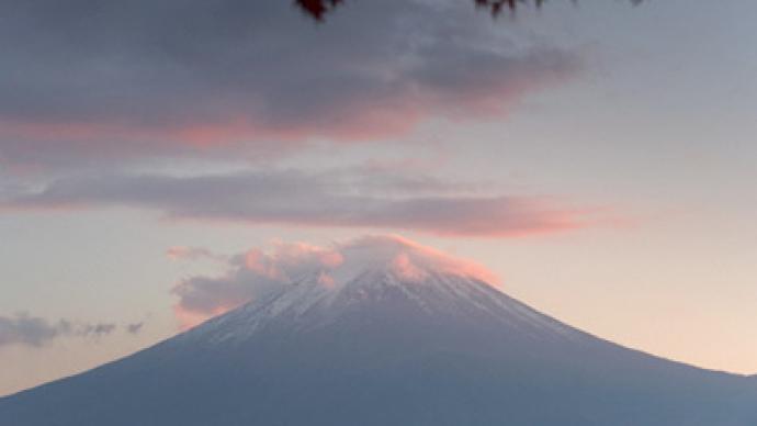 Fuji time bomb: Volcano to erupt under pressure
