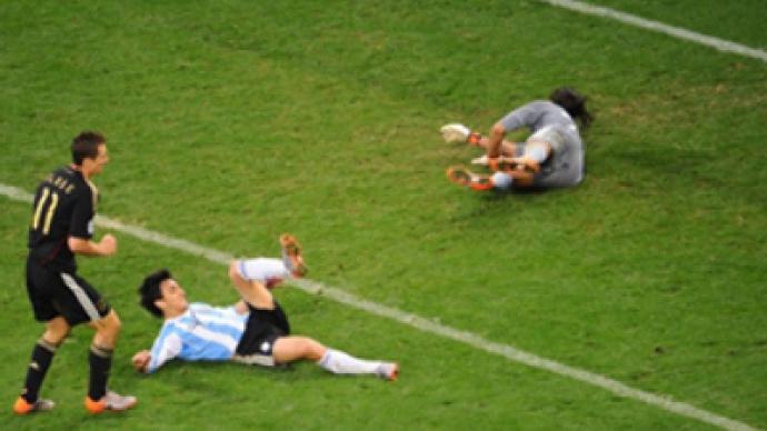 Germany tears Argentine apart 