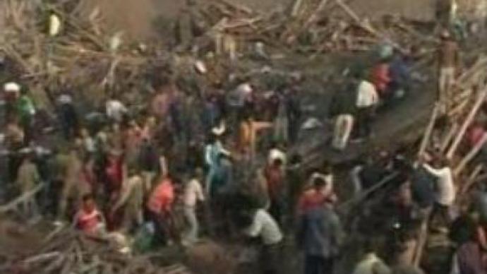 India: collapsed building claims 10 lives