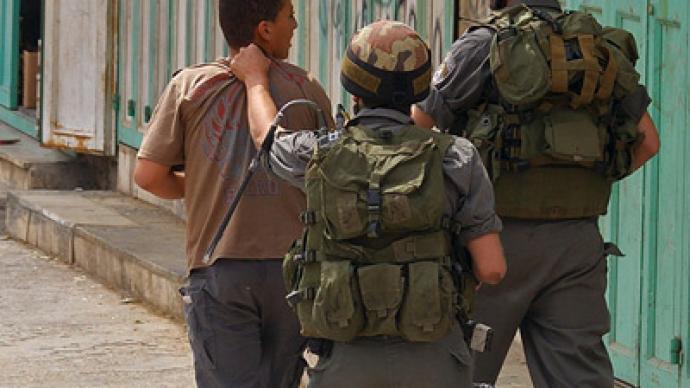 Israeli soldiers who used boy as human shield set free