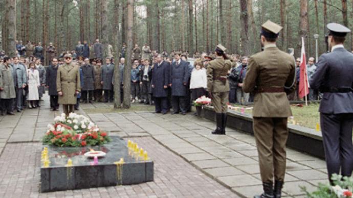 Documents on Katyn massacre handed over to Poland 