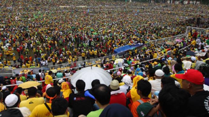 Malaysians gather in tens of thousands demanding political reforms