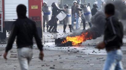 Egypt torn in clashes for 6th day in a row, over 100 killed