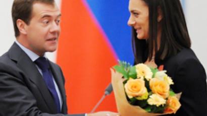 Medvedev salutes Paralympic heroes
