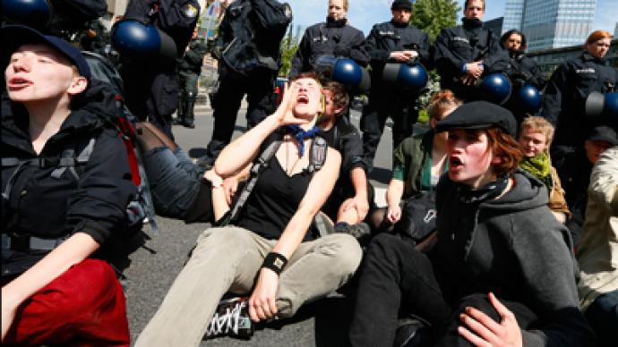 Police arrest 400 “Blockupy” activists as tensions rise in Frankfurt