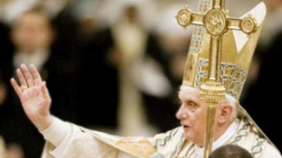 Holocaust denying Bishop apologizes