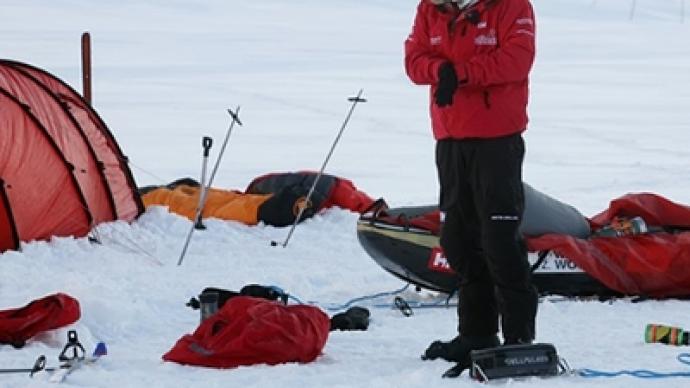 Prince Harry escapes ice floe trap