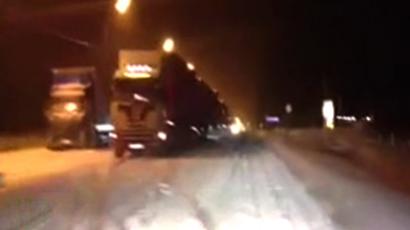 Highway tank terror: T-90 video goes viral (VIDEO)