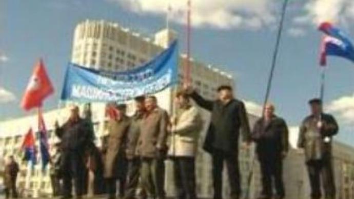 Russian retirees demand pensions increase