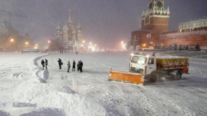 Snowiest winter in 100 years paralyzes Moscow traffic for 3,500 km