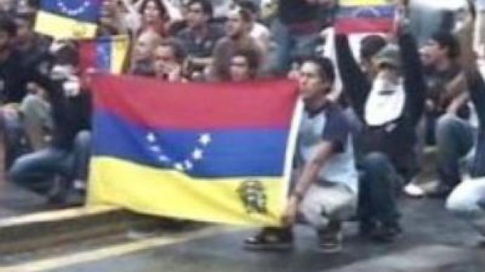 Thousands of Venezuelans protest Chavez
