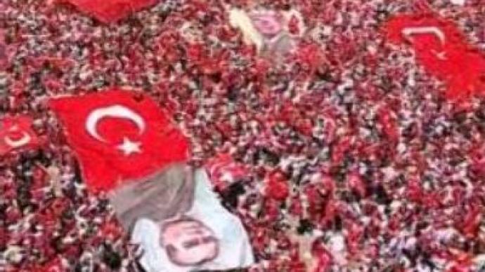 Turks rally for secular society 