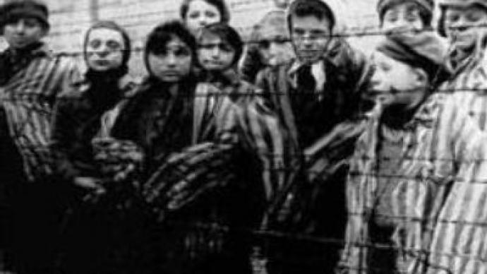 World mourns Holocaust victims 
