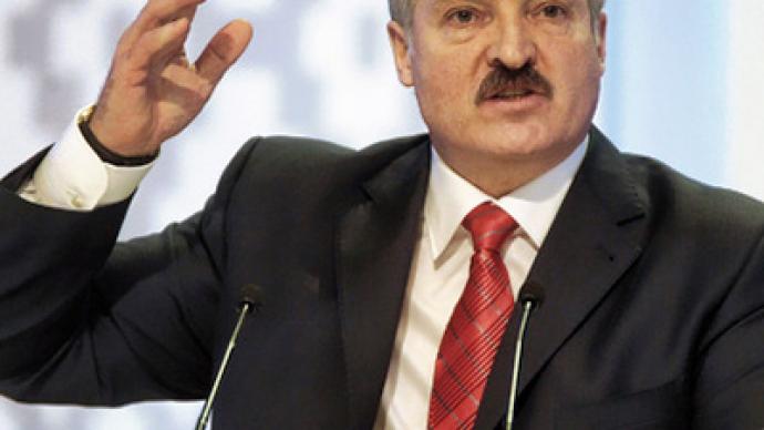 Lukashenko orders Russian media to be kicked out of Belarus