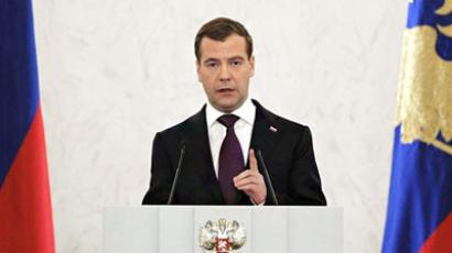 Medvedev makes complaints system mobile