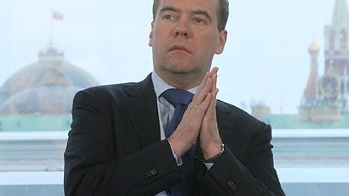 Medvedev wants election law for governors adopted in April