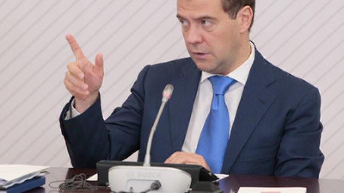 Medvedev notes points of progress,  shortcomings in modernizing healthcare