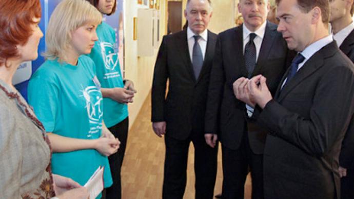 Medvedev wants universal drug tests for schoolchildren