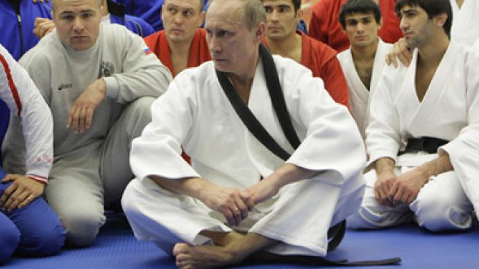 Putin strengthens international friendship with wrestling bouts