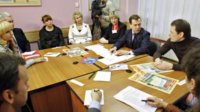 Medvedev calls on Duma parties for more involvement in tackling unemployment 