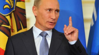 Putin plugs ‘internet democracy’ to pack popular punch