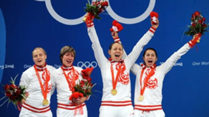 Russian women win fencing gold