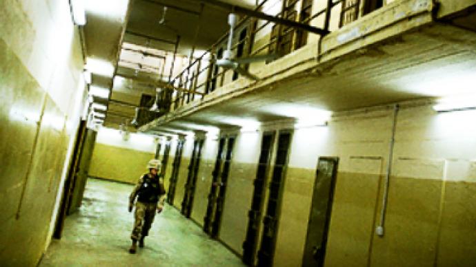 Pentagon attacks report of detainee rape photos