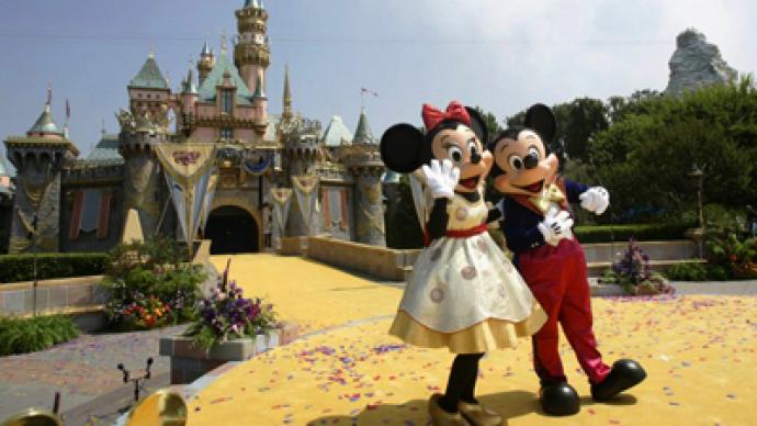 Blacks and Whites both accuse Disneyland of racism