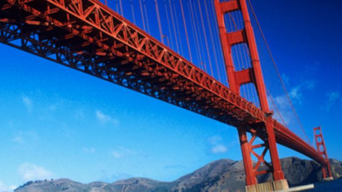 US teen survives Golden Gate Bridge jump