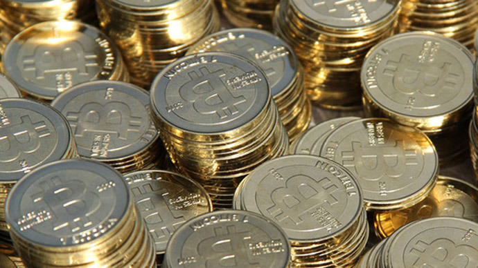Should Bitcoin peg its price to US dollar?