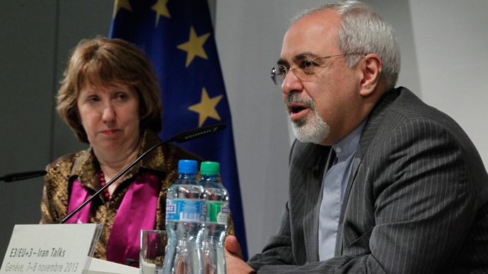 European Union foreign policy chief Catherine Ashton (L) and Iranian Foreign Minister Mohammad Javad Zarif (AFP Photo / Jason Reed )