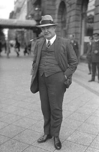 Edgar Wallace (Image from wikipedia.org)
