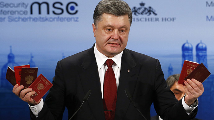 ‘Political comedy’: Poroshenko’s ‘Russian army evidence’ raises eyebrows