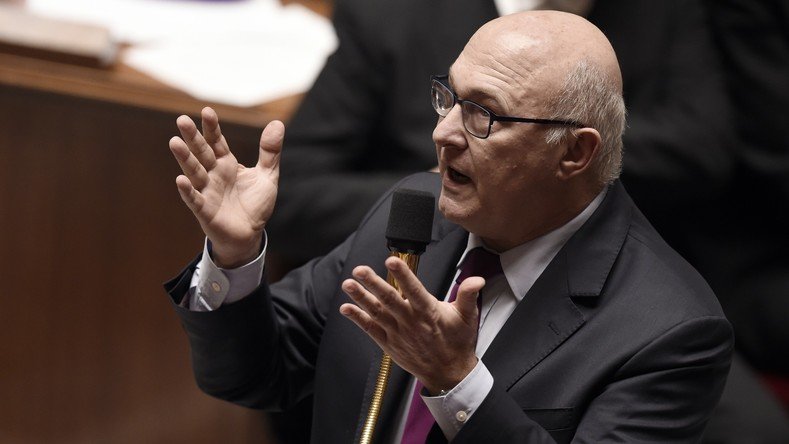 Michel Sapin veut interdire de payer en espèces les transactions de plus de 1000 euros