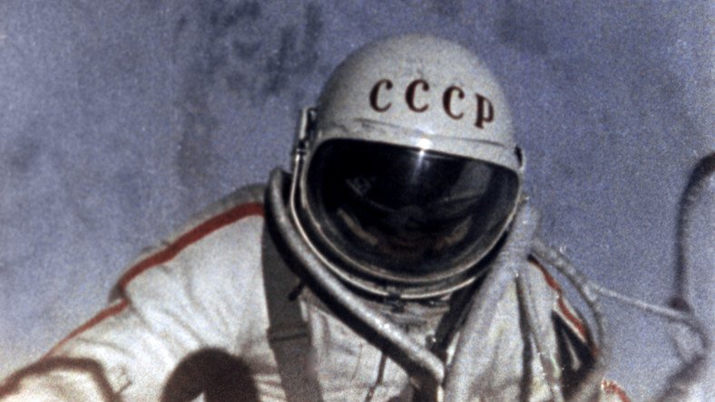 «Le silence m’a frappé» : le cosmonaute Alexeï Leonov, 50 ans après sa première sortie dans l’espace