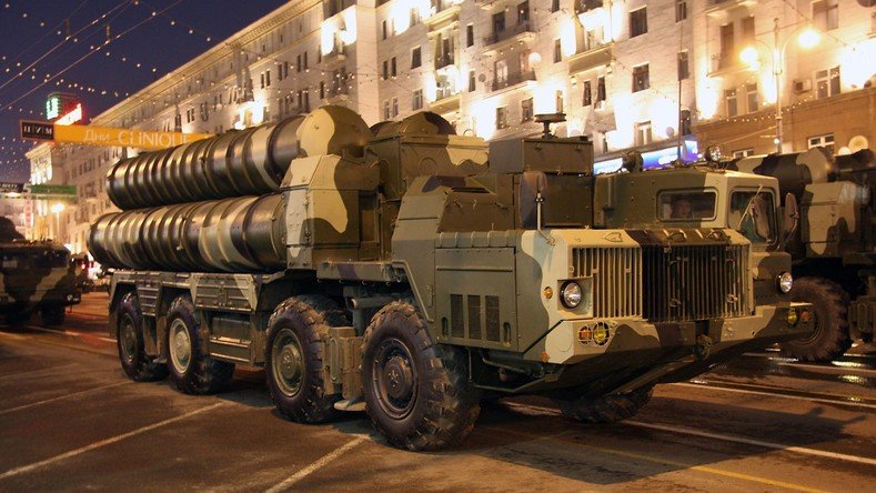 Téhéran : la décision de livraison des missiles S-300 à l’Iran est prise