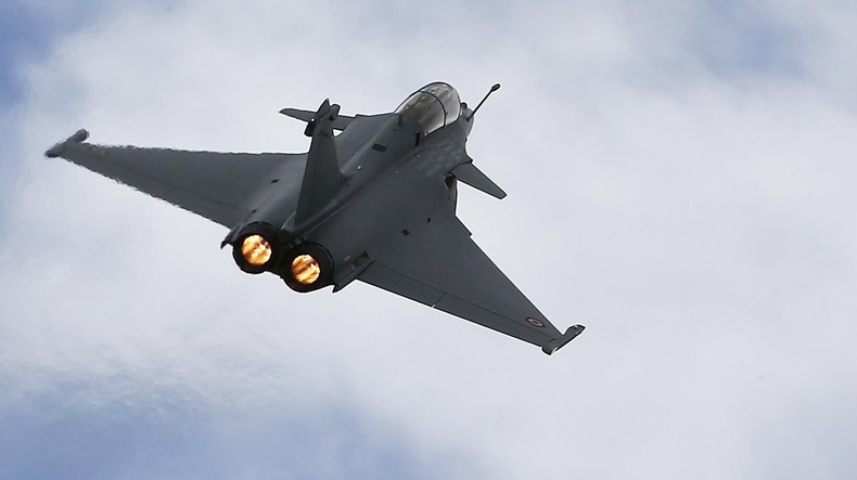 Enthousiasme et questionnements à l’annonce de la vente de 24 Rafales au Qatar