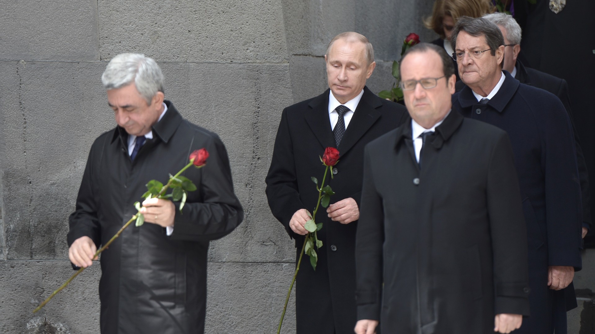 La cérémonie de commémoration du centenaire du Génocide arménien à Erevan